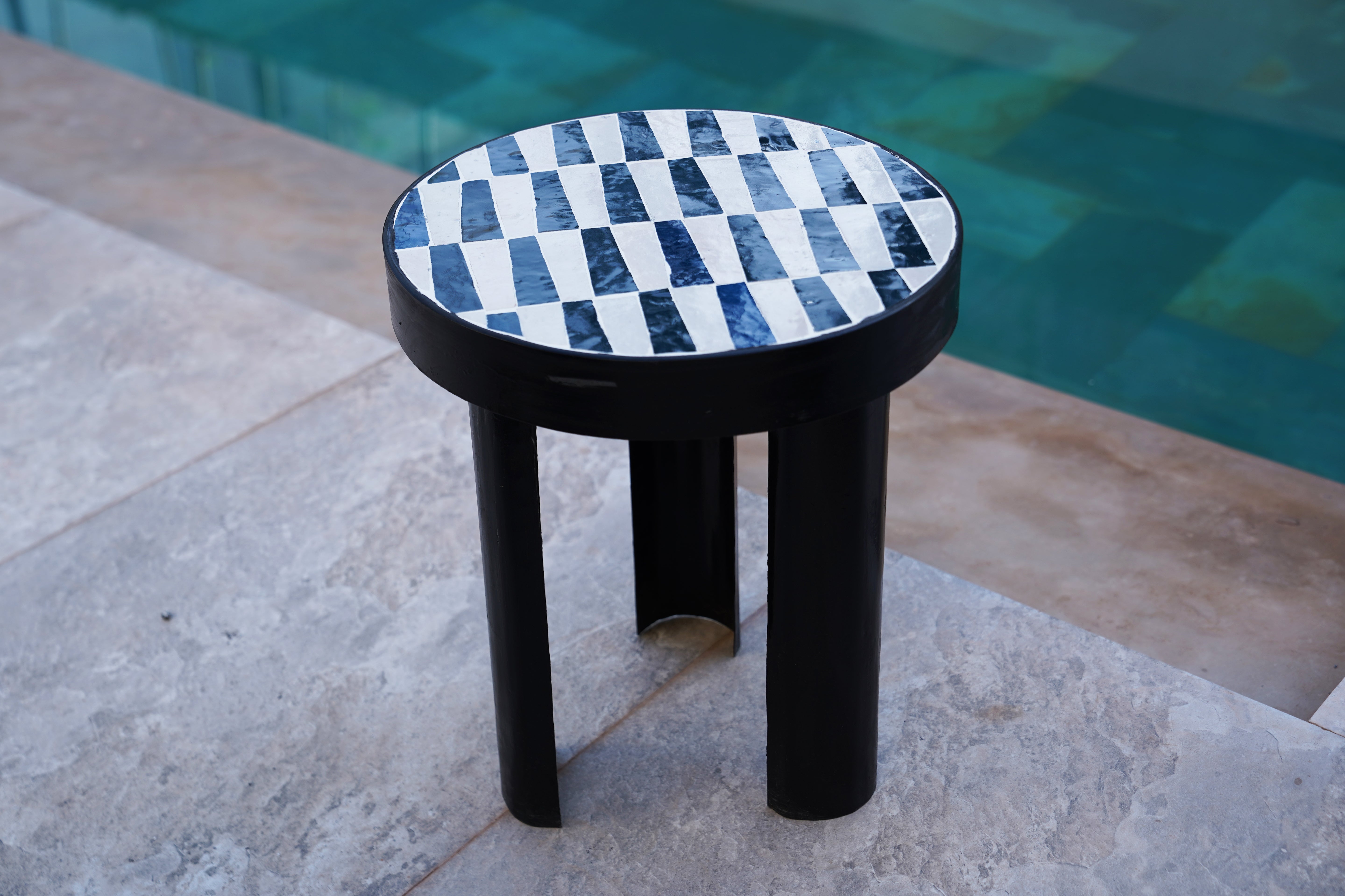 ONA - Table d'appoint en zellige